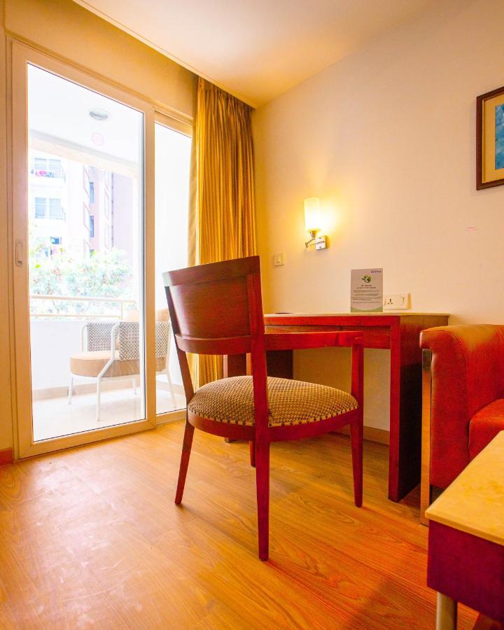 Evoma Hotel Bangalore Bagian luar foto