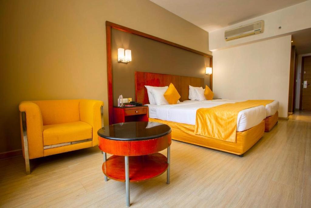 Evoma Hotel Bangalore Bagian luar foto
